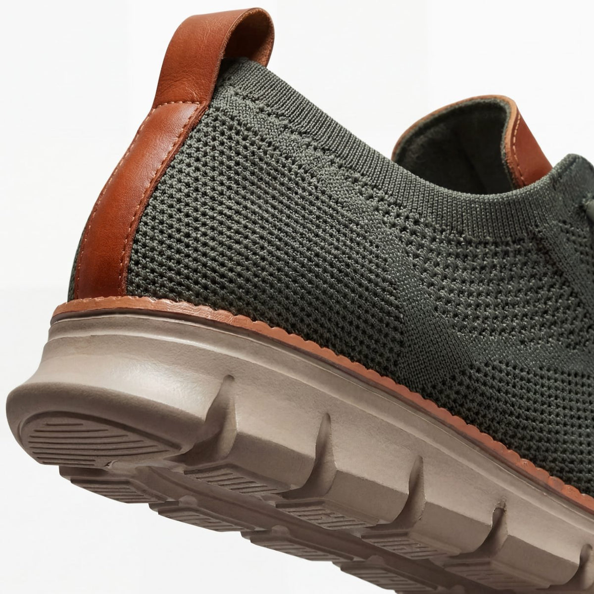 Men's Breathable Flyknit Lace-Up Smart Casual Trainers