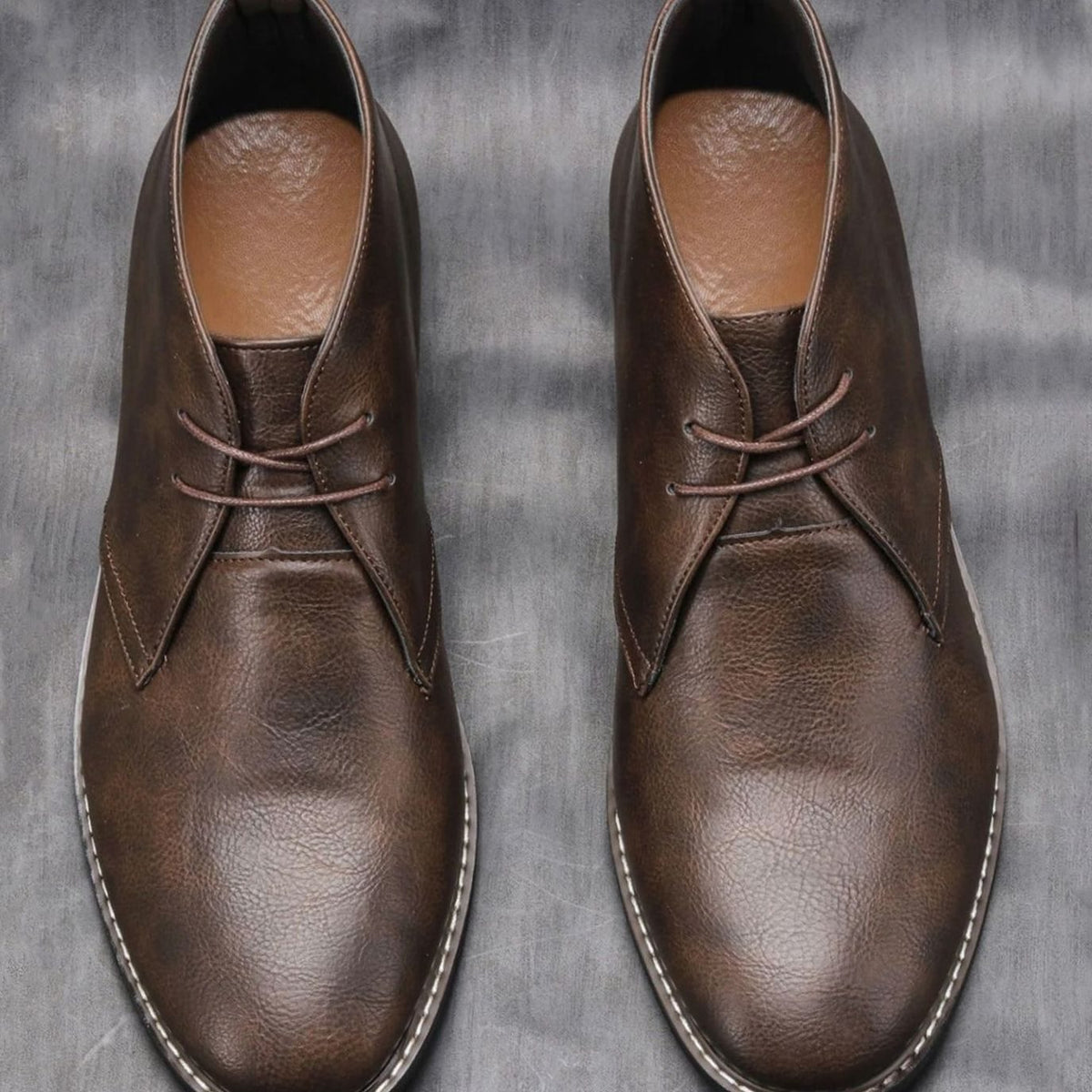 Men's Cowhide Leather Lace-Up Chukka Boots
