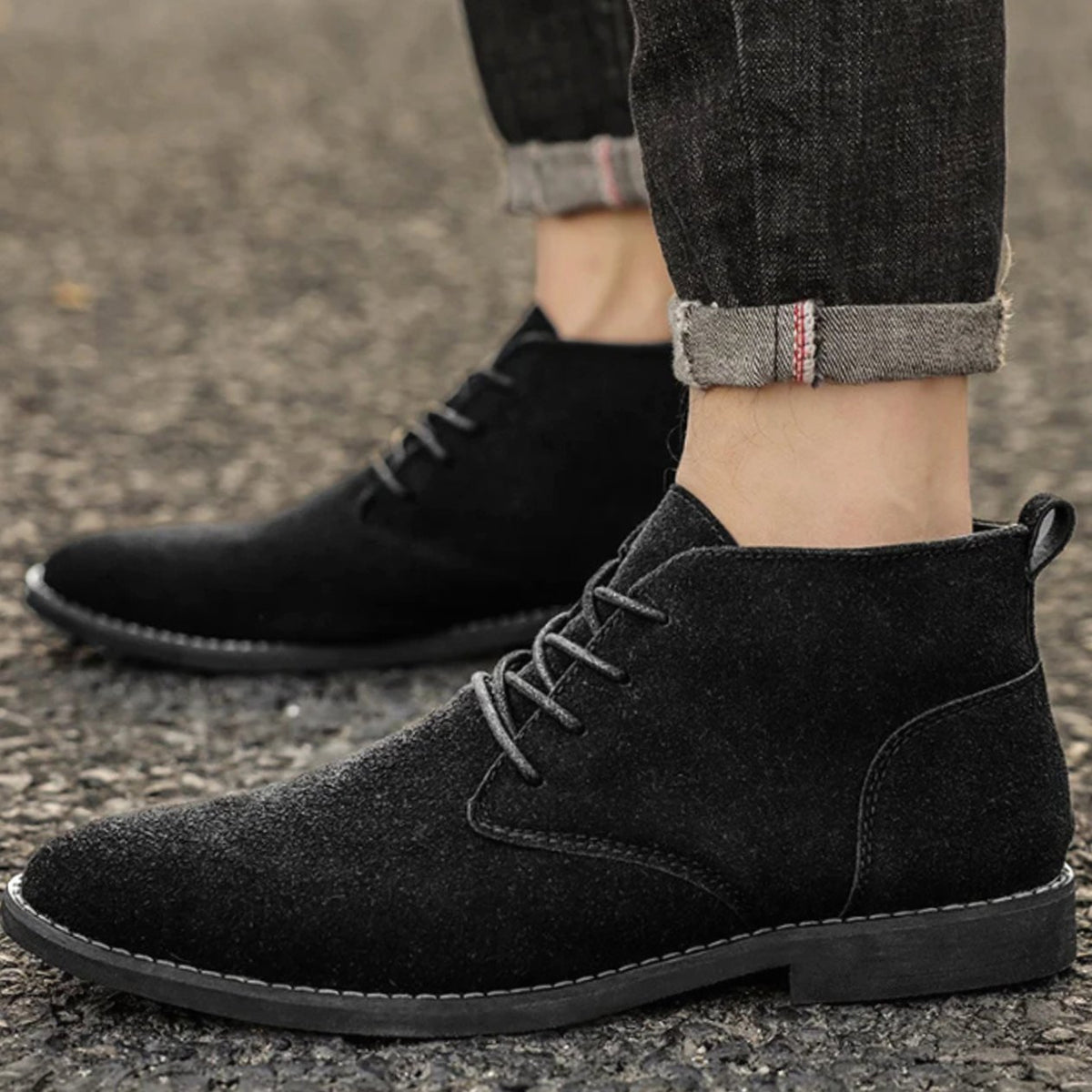 Men's Soft-Suede Lace-Up Chukka Boots