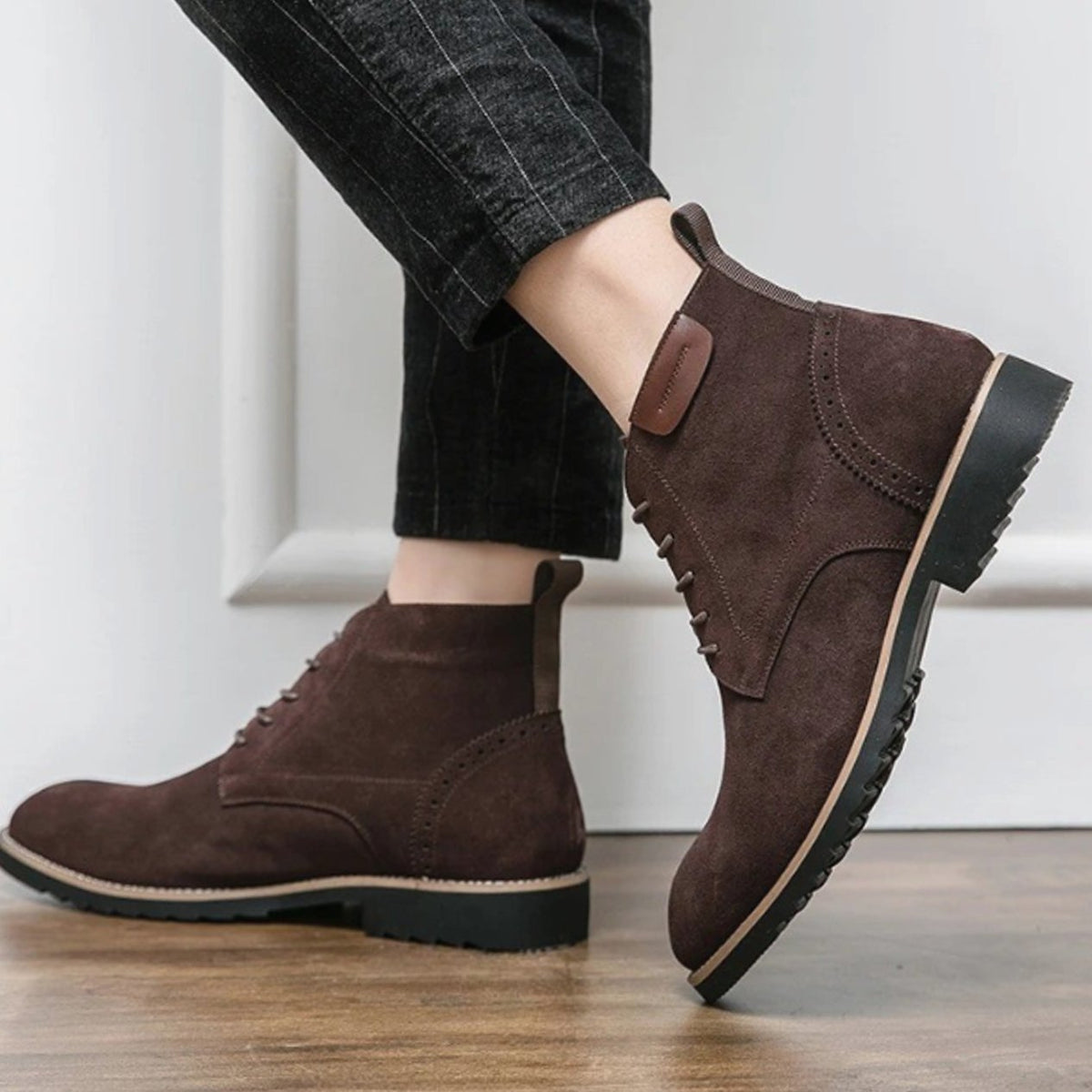 Men's Suede-Feel Lace-Up Chukka Boots