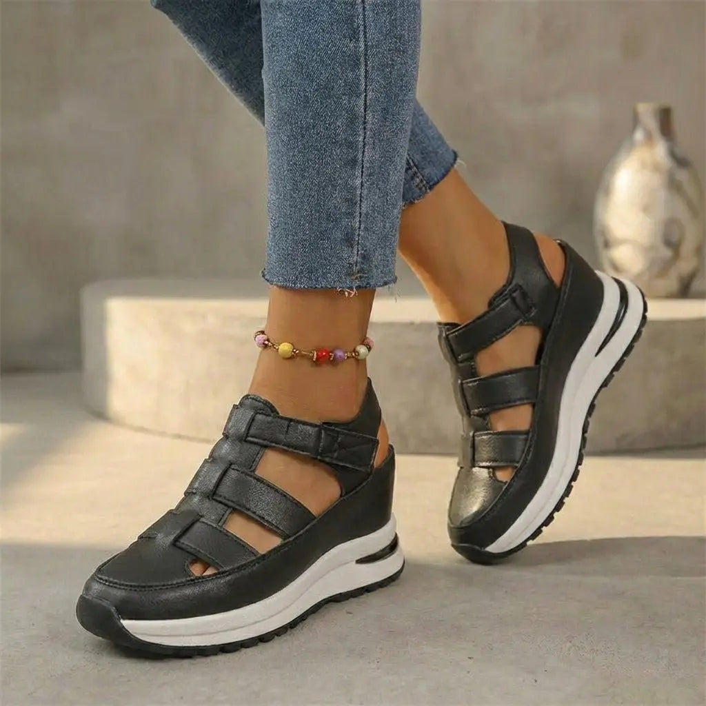Orthopedic Platform Trainers Cutout Closed-Toe - Black