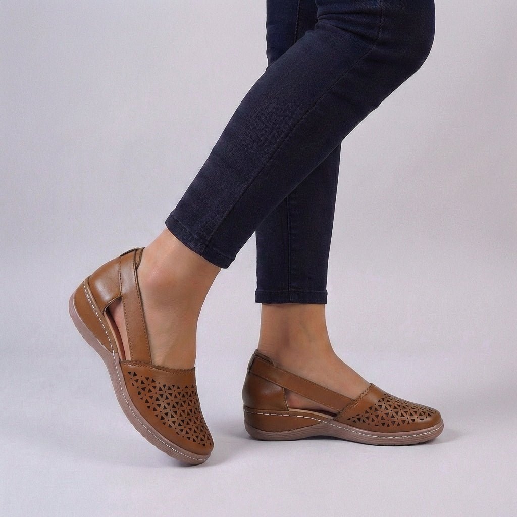 Orthopedic Wedge Sandals Scalloped Perforated - Brown