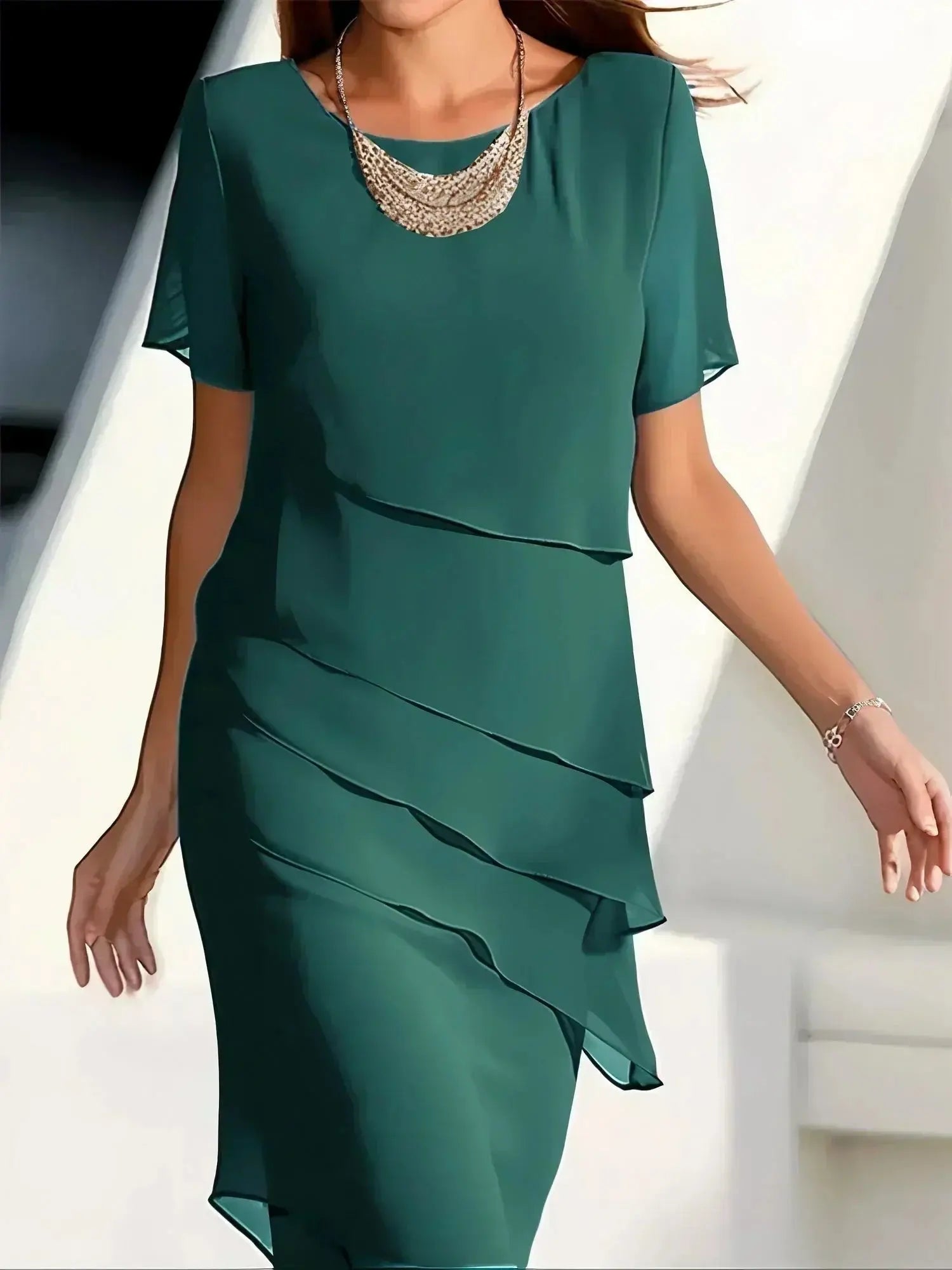 Tiered Chiffon Dress Short Sleeve Asymmetric - Grün