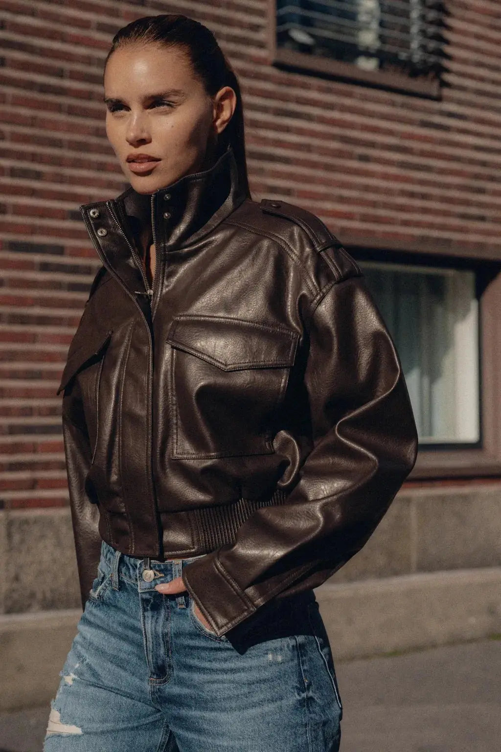 Women's Cropped Leather Look Jacket Zip Front Pockets - Brown