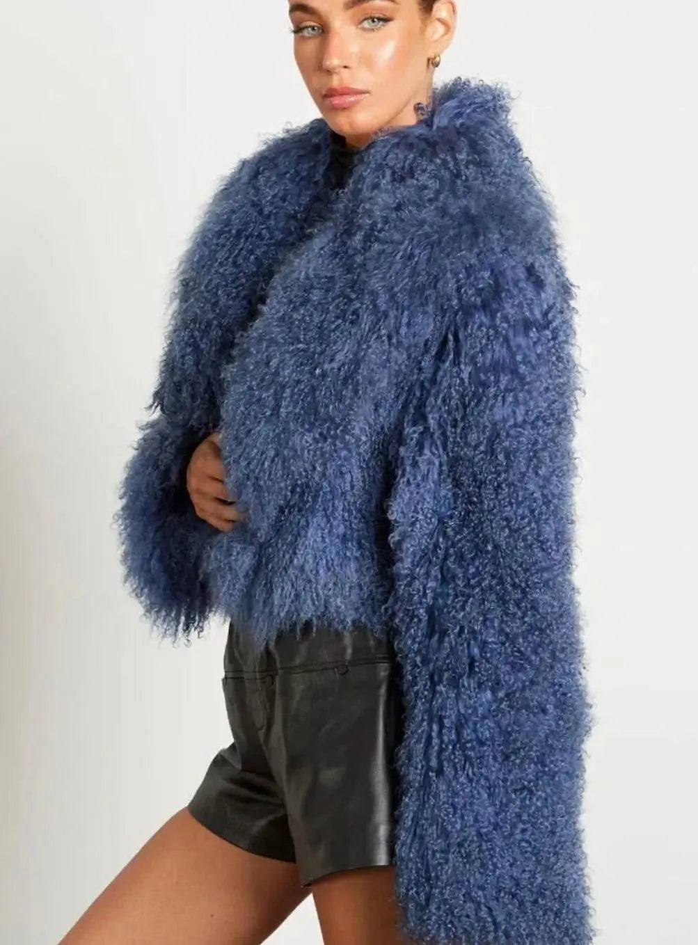 Women's Cropped Teddy-Style Faux Fur Coat Long Sleeves