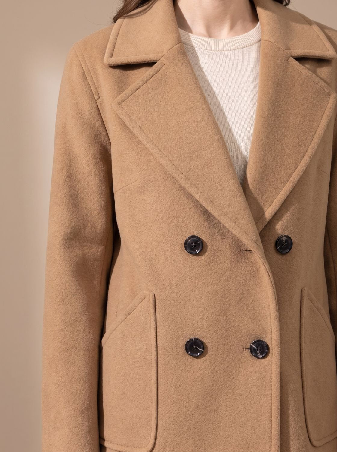 Women's Double-Breasted Notch Lapel Wool Coat Short Relaxed Fit