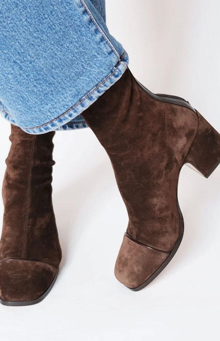 Women's Elegant Suede Square-Toe Block-Heel Boots - Dark Brown