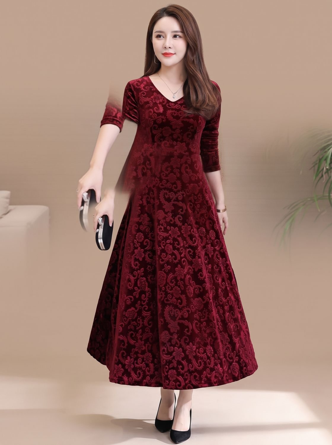Women's Floral Velvet A-Line Long-Sleeve Midi Dress - Red