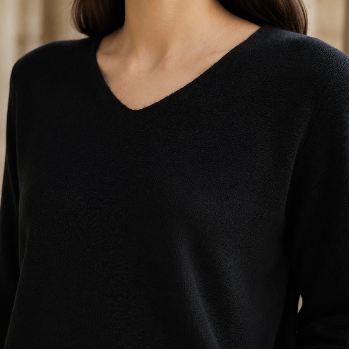 Women's Knitwear Fine Wool V-Neck Relaxed Pullover Jumper