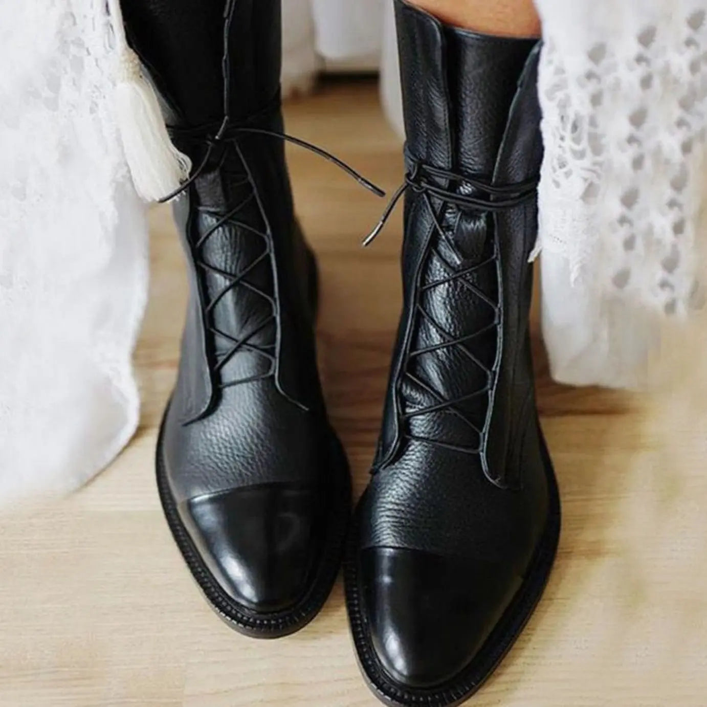 Women's Lace-Up Leather Ankle Boots Cap Toe Flat - Black