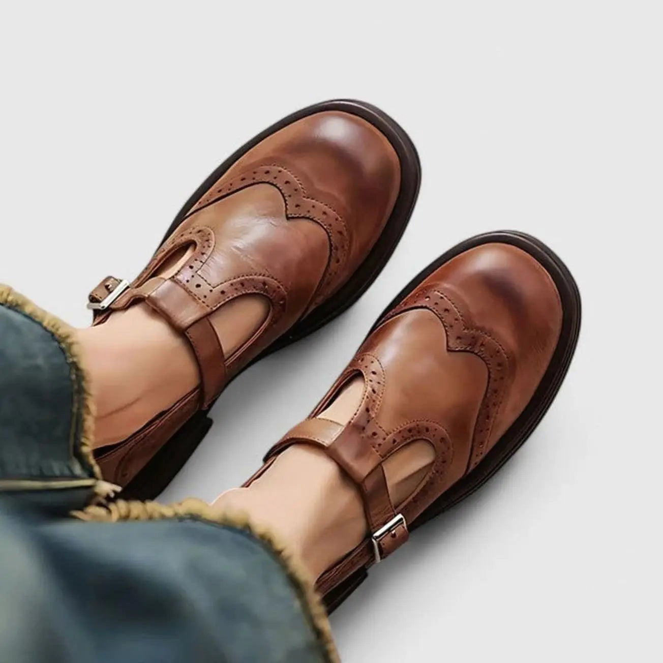 Women's Leather Brogue T-Strap Shoes Buckle Closure - Brown
