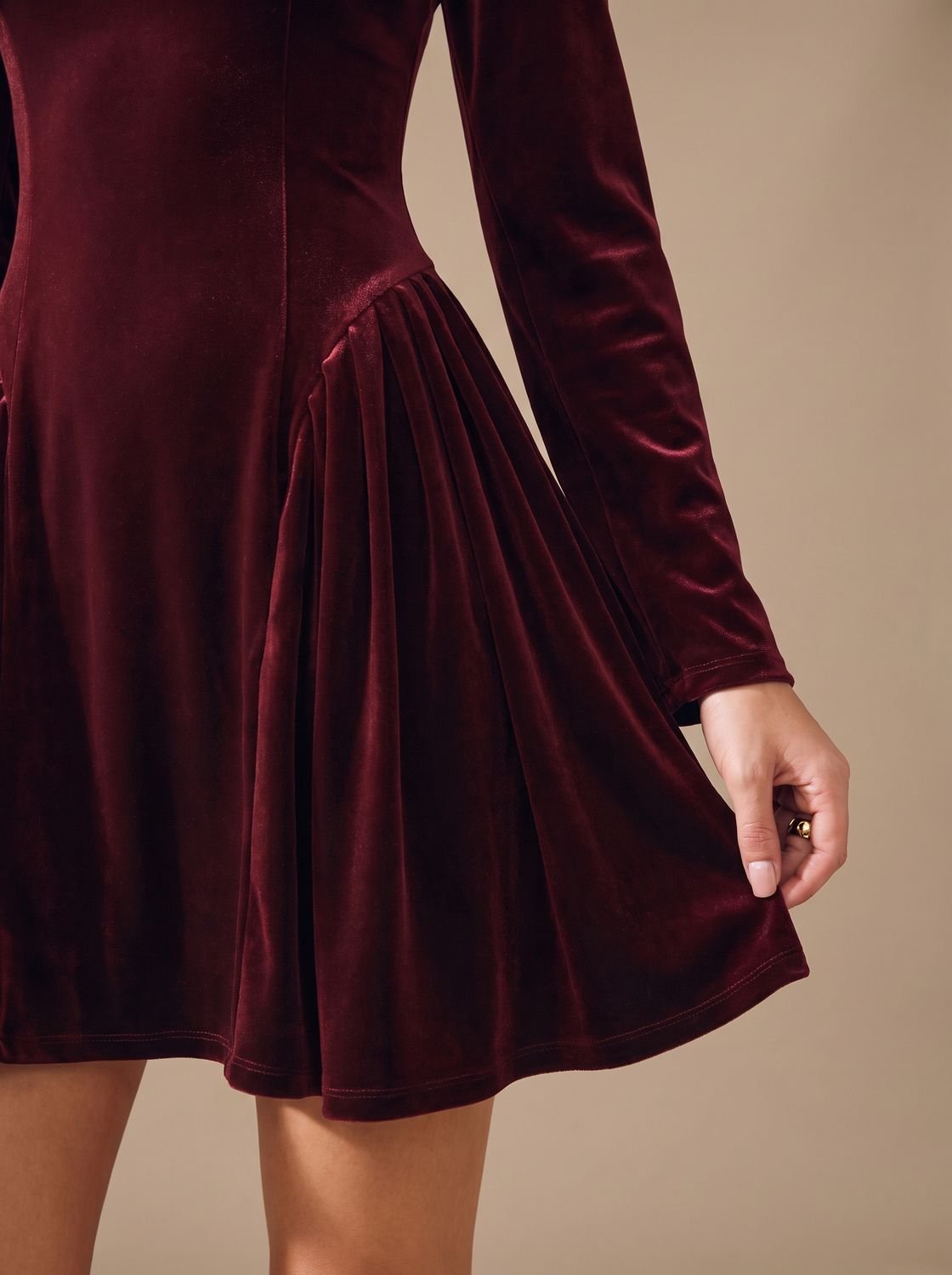 Women's Long-Sleeve Pleated A-Line Velvet Mini Dress