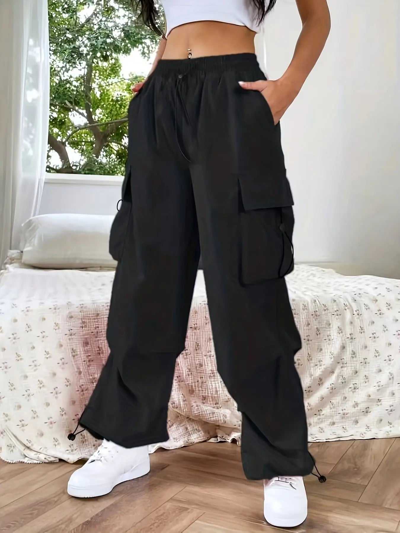 Women's Loose Fit Cargo Parachute Trousers Wide Leg - Black