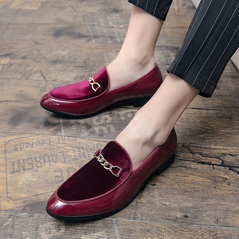 Women's Orthopedic Velvet Loafers with Gold Chain