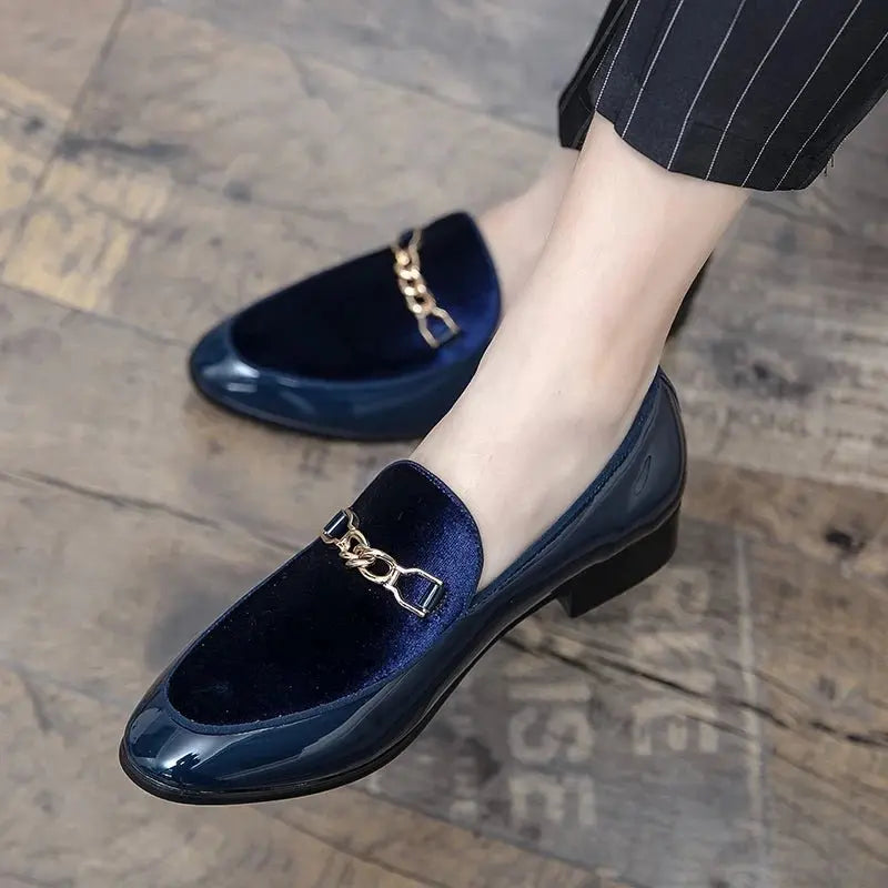 Women's Orthopedic Velvet Loafers with Gold Chain