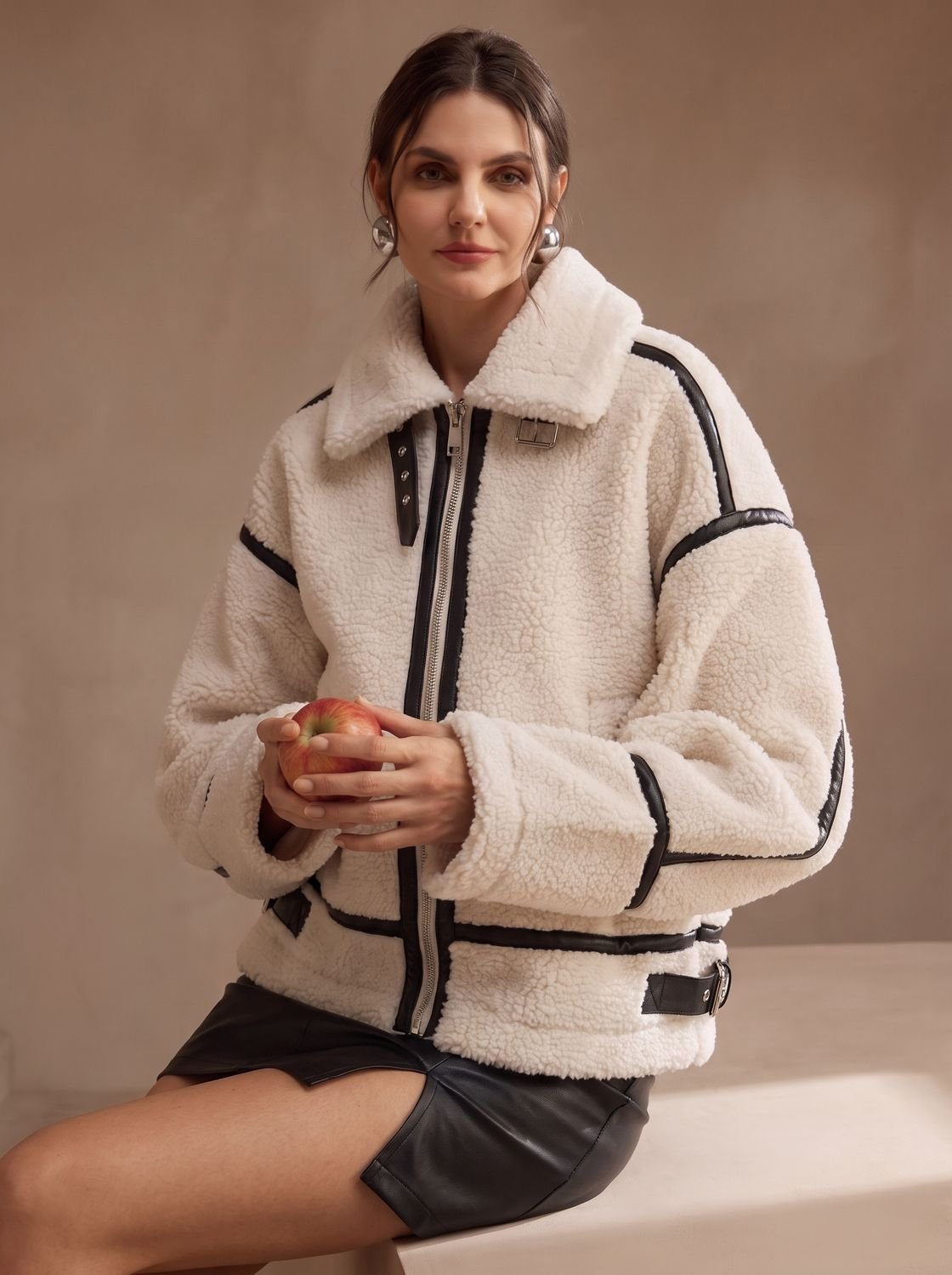 Women's Oversized Sherpa Teddy Jacket Contrast Trim Zip-Up