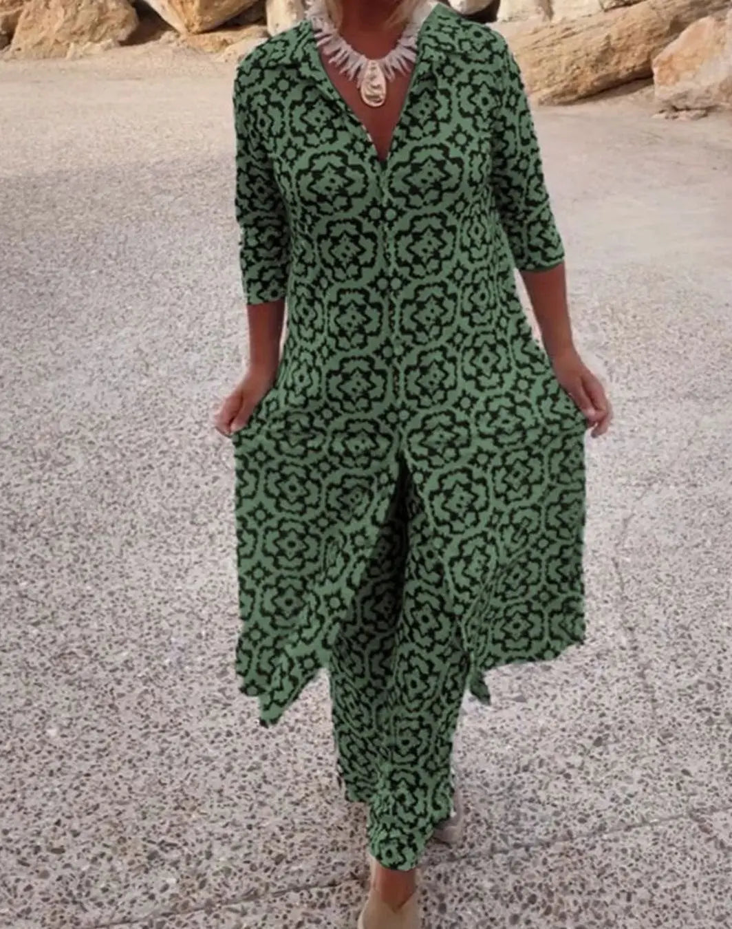 Women's Printed Two-Piece Blouse Straight-Leg Trouser Set - Green