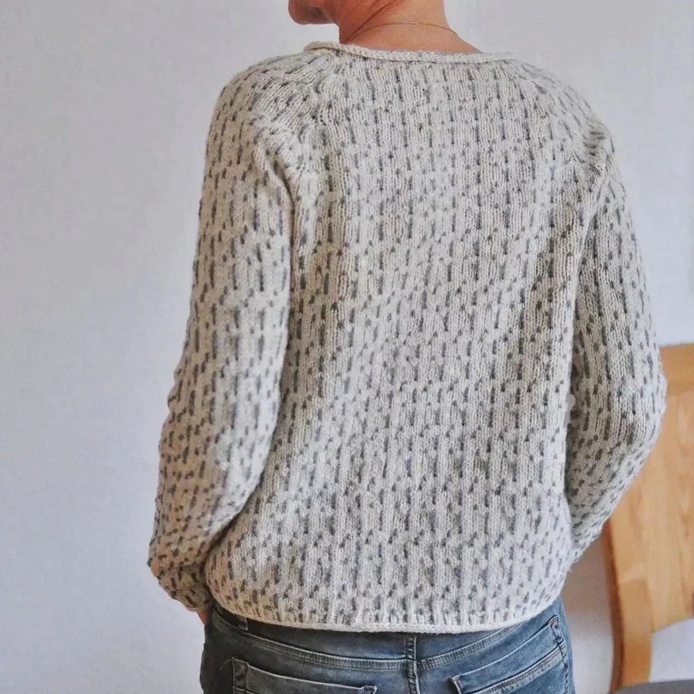 Women's Relaxed-Fit Round Neck Textured Knit Sweater
