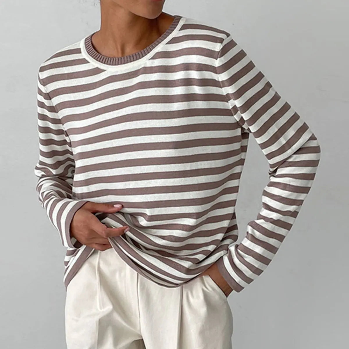 Women's Relaxed-Fit Striped Long Sleeve Round Neck Sweater - Brown