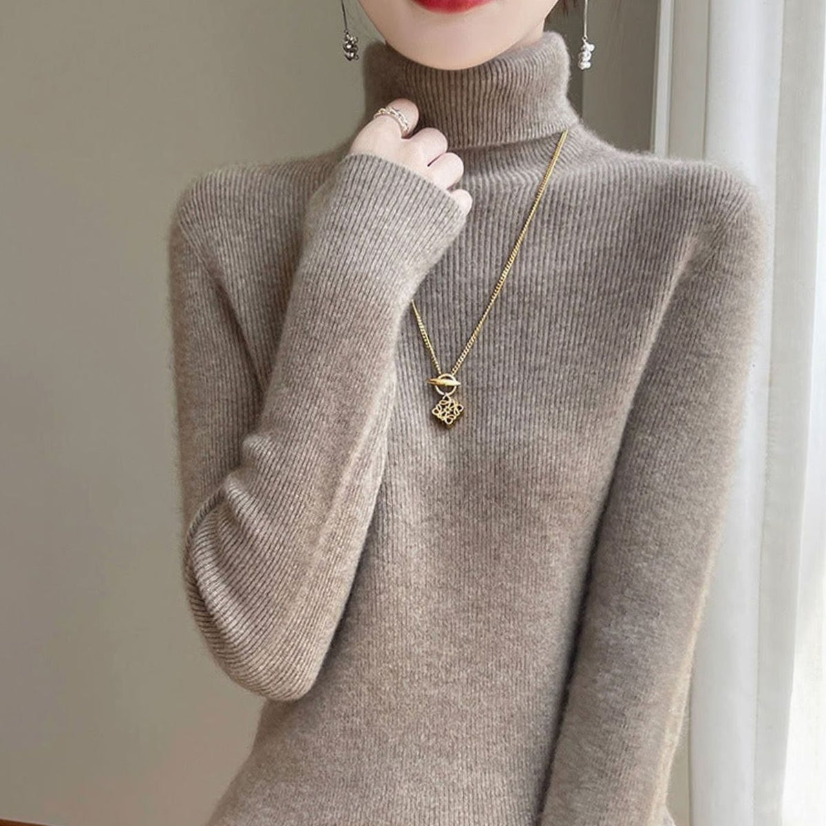 Women's Slim-Fit Ribbed Turtleneck Knit Jumper - Suede Camel