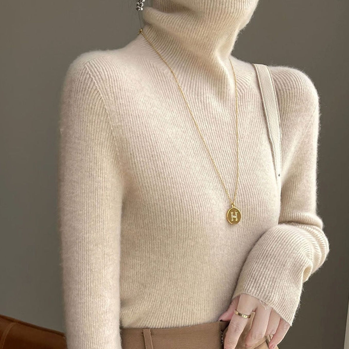 Women's Slim-Fit Ribbed Turtleneck Knit Jumper - Suede Beige
