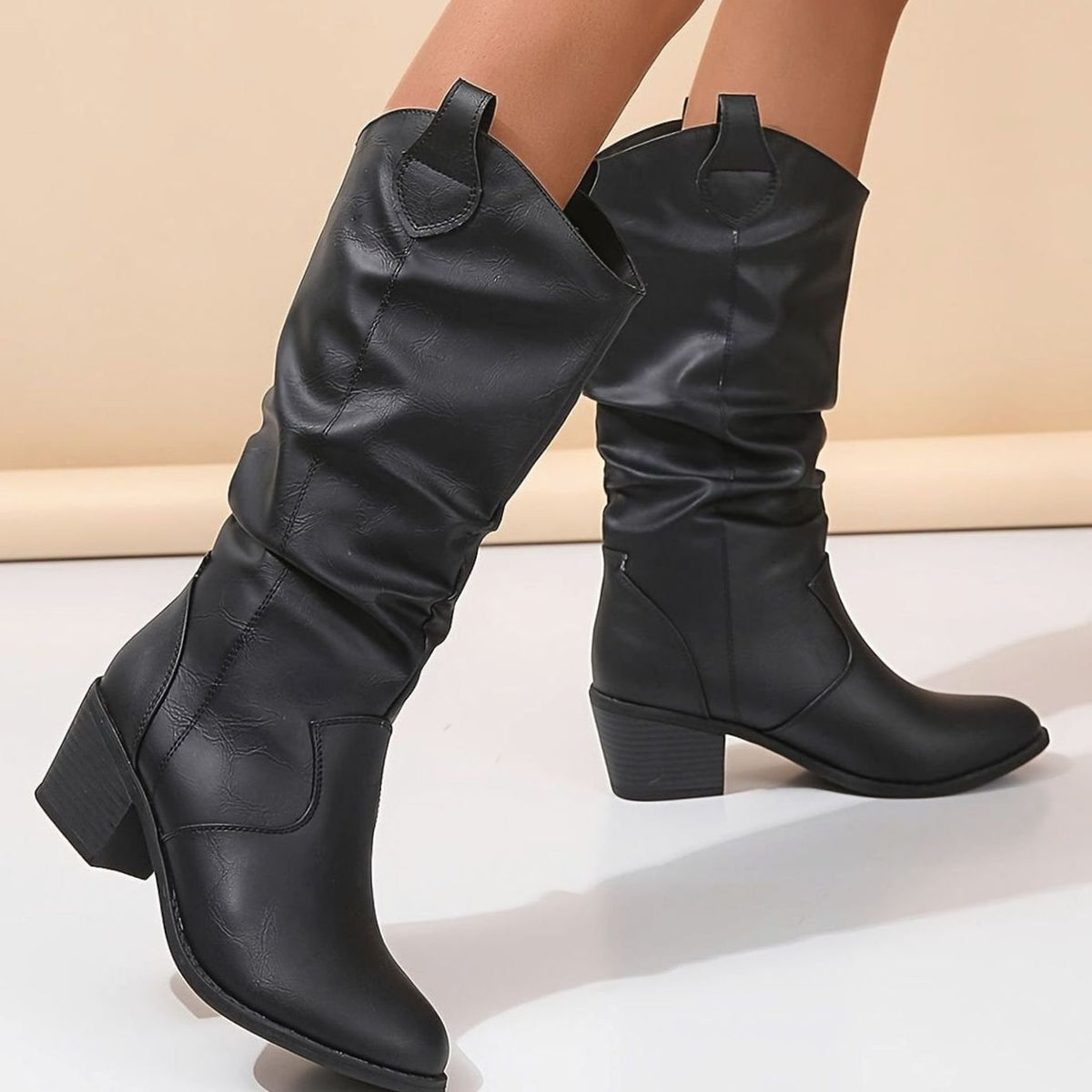 Women's Wide-Calf Pull-On Western Knee-High Boots - Black