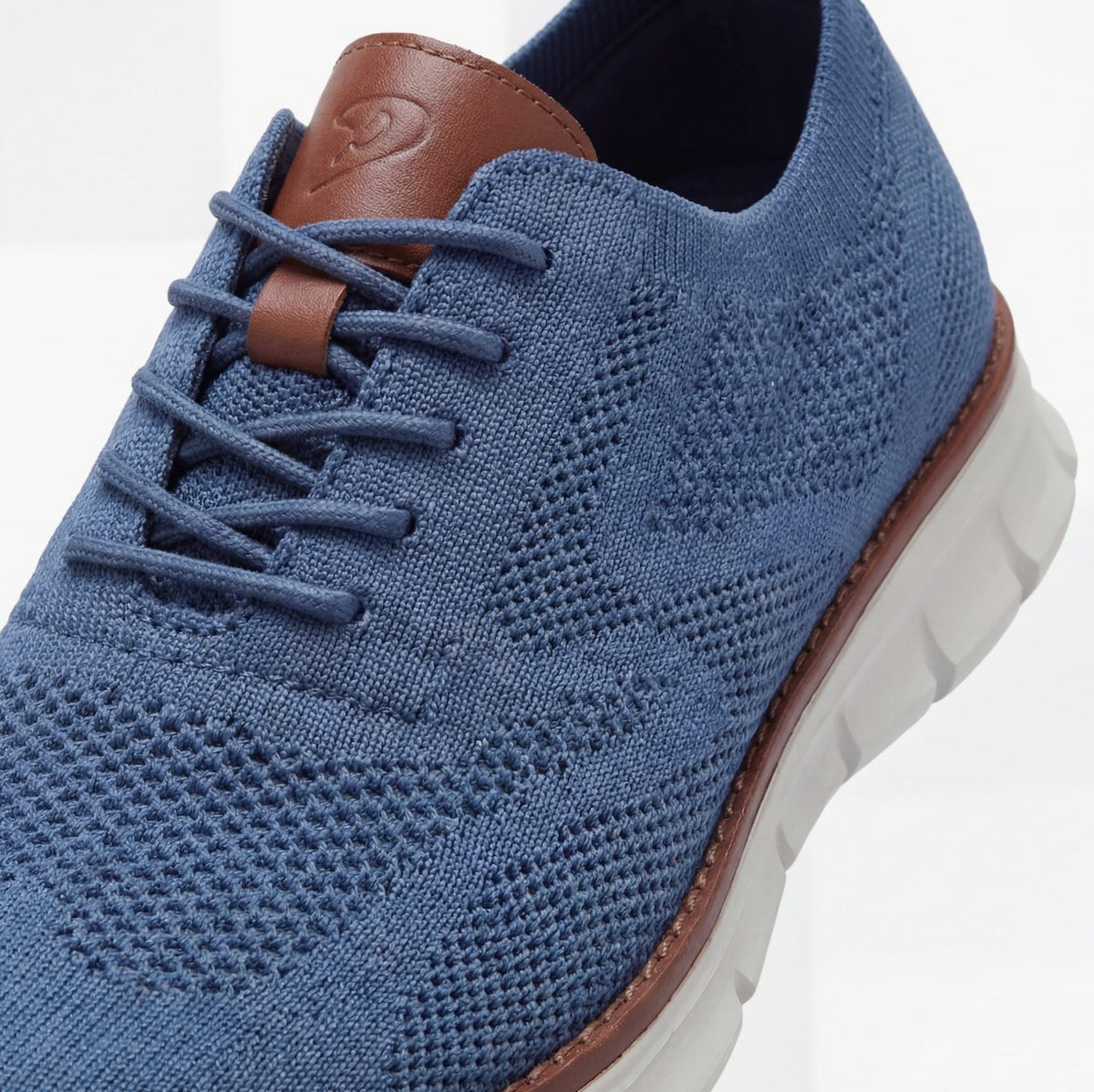 Men's Breathable Flyknit Lace-Up Smart Casual Trainers