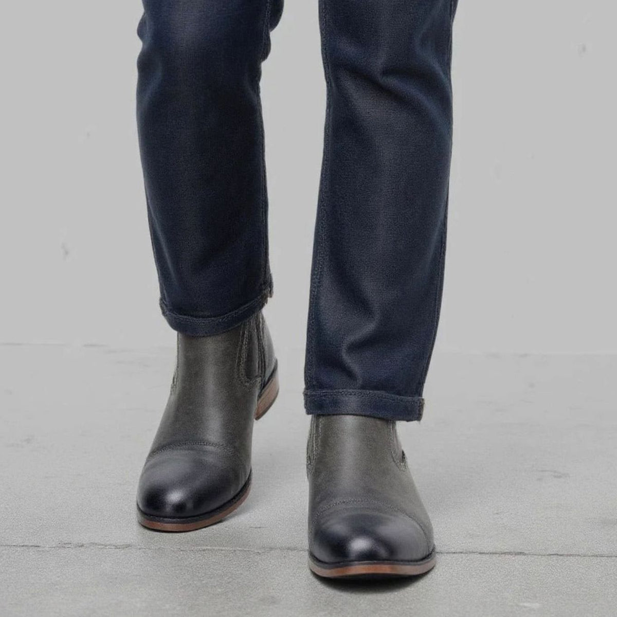 Men's Cap Toe Side-Zip Chelsea Boots