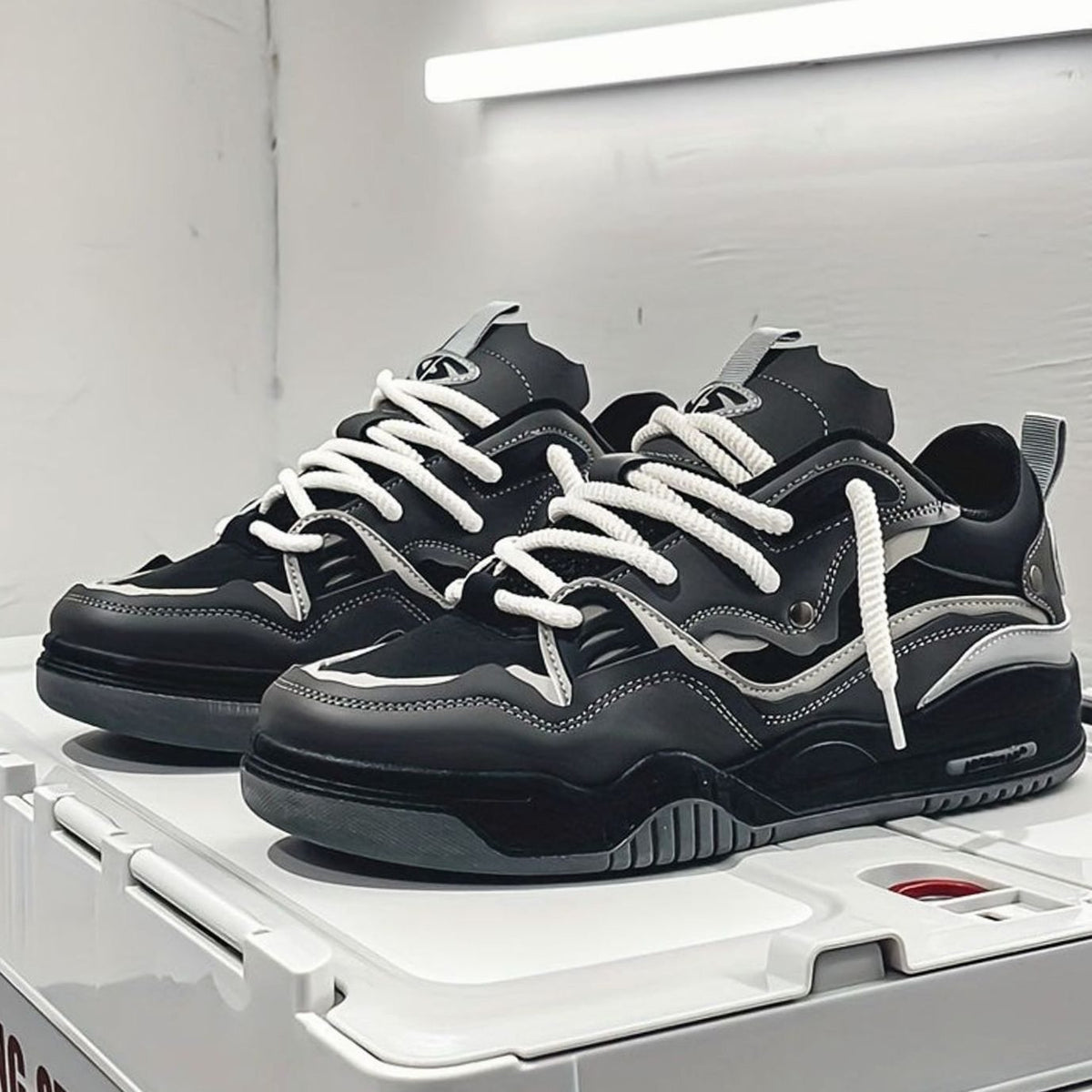 Men's Chunky Low-Top Lace-Up Casual Trainers