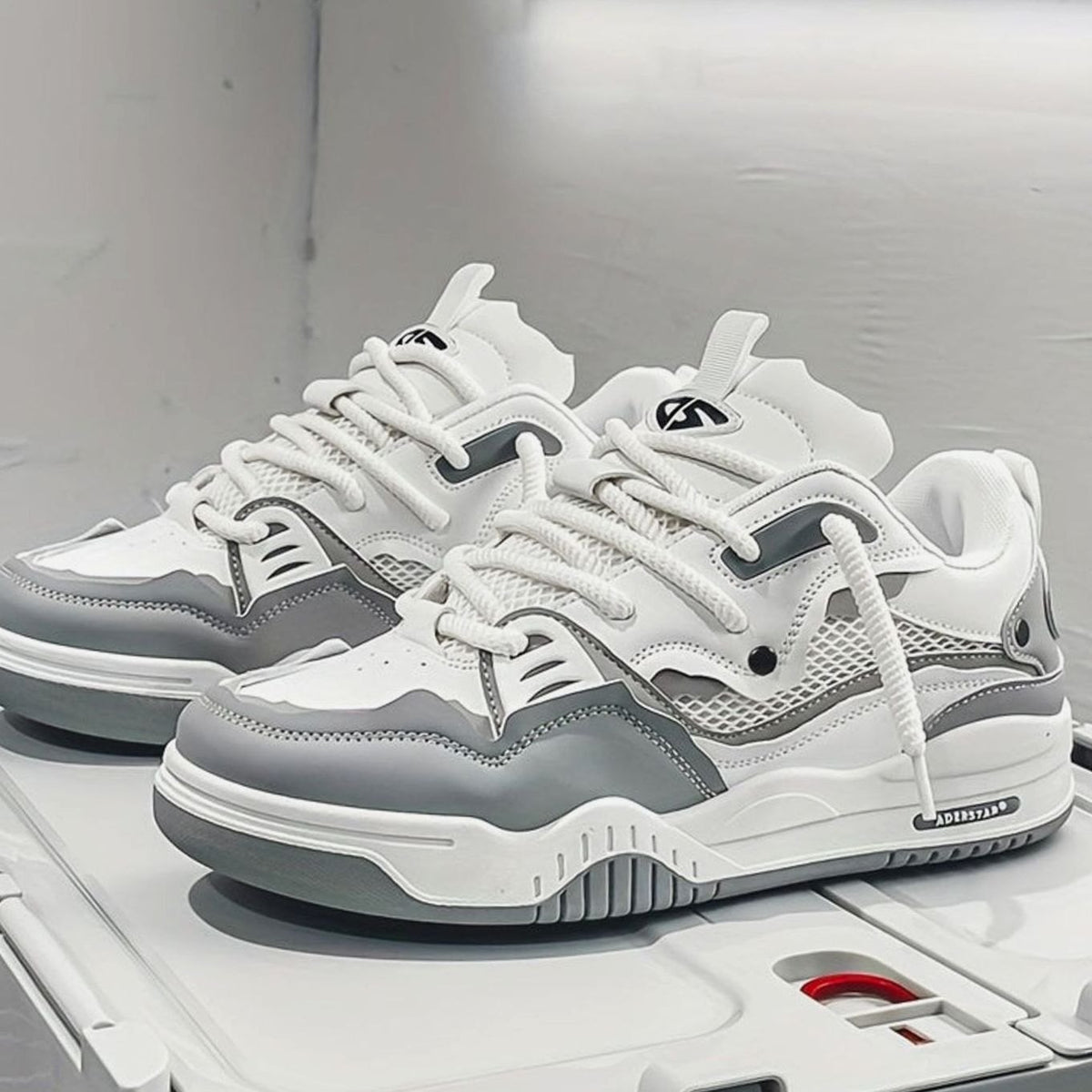 Men's Chunky Low-Top Lace-Up Casual Trainers