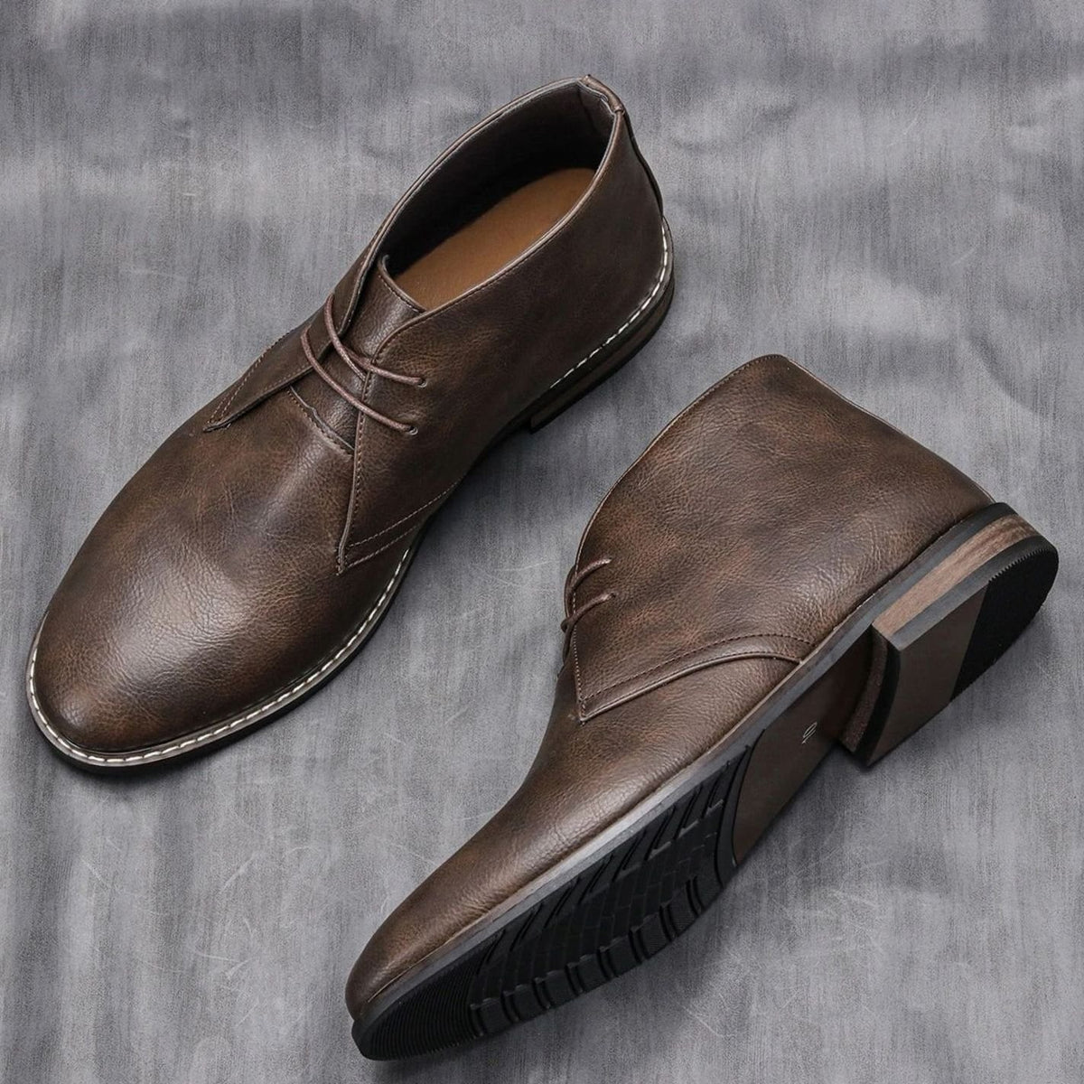 Men's Cowhide Leather Lace-Up Chukka Boots