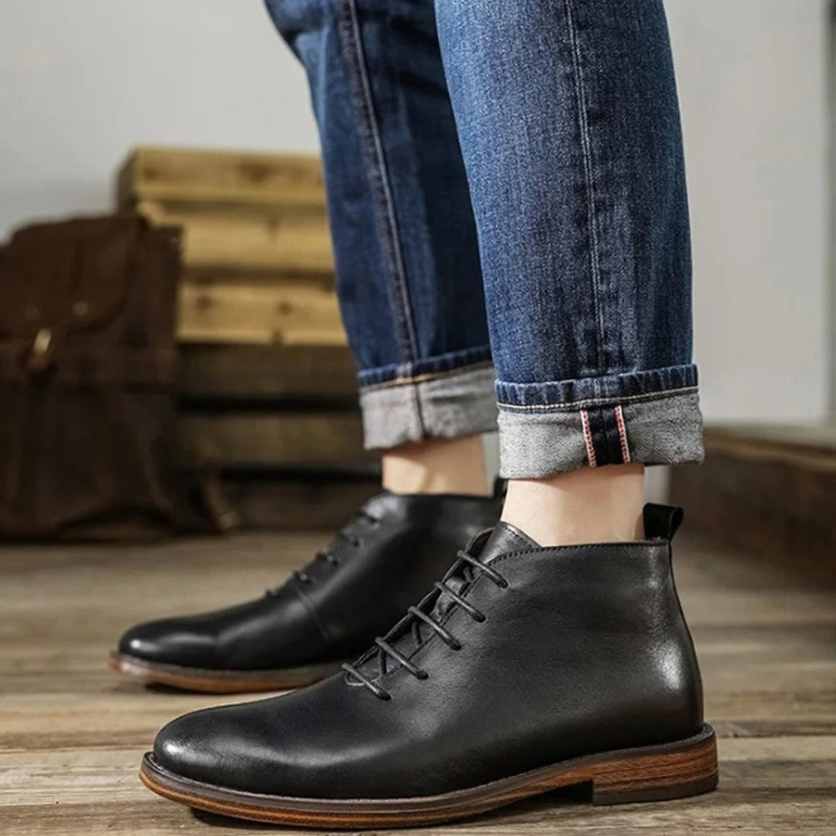 Men's Full-Grain Leather Lace-Up Chukka Boots, Brown - Black