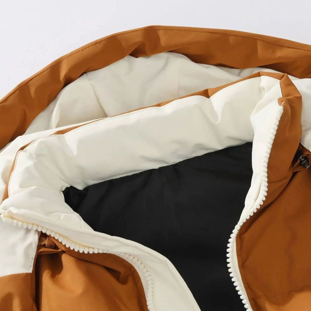 Men's Insulated Puffer Gilet Detachable Hood Water-Resistant Vest