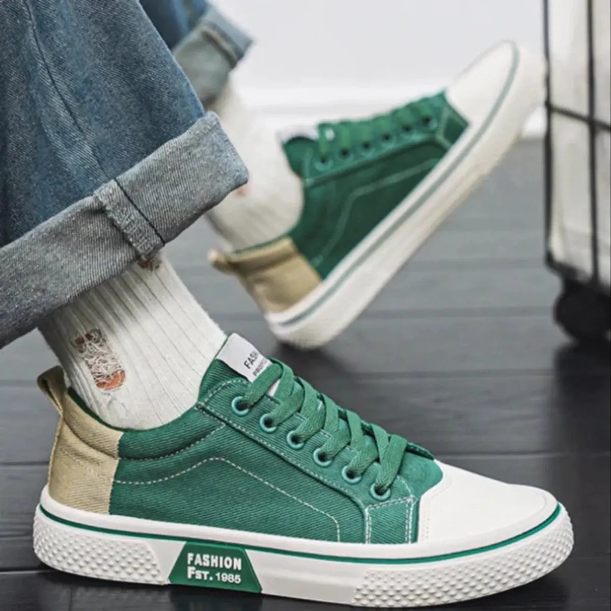 Men's Lace-Up Colour-Block Canvas Low-Top Trainers