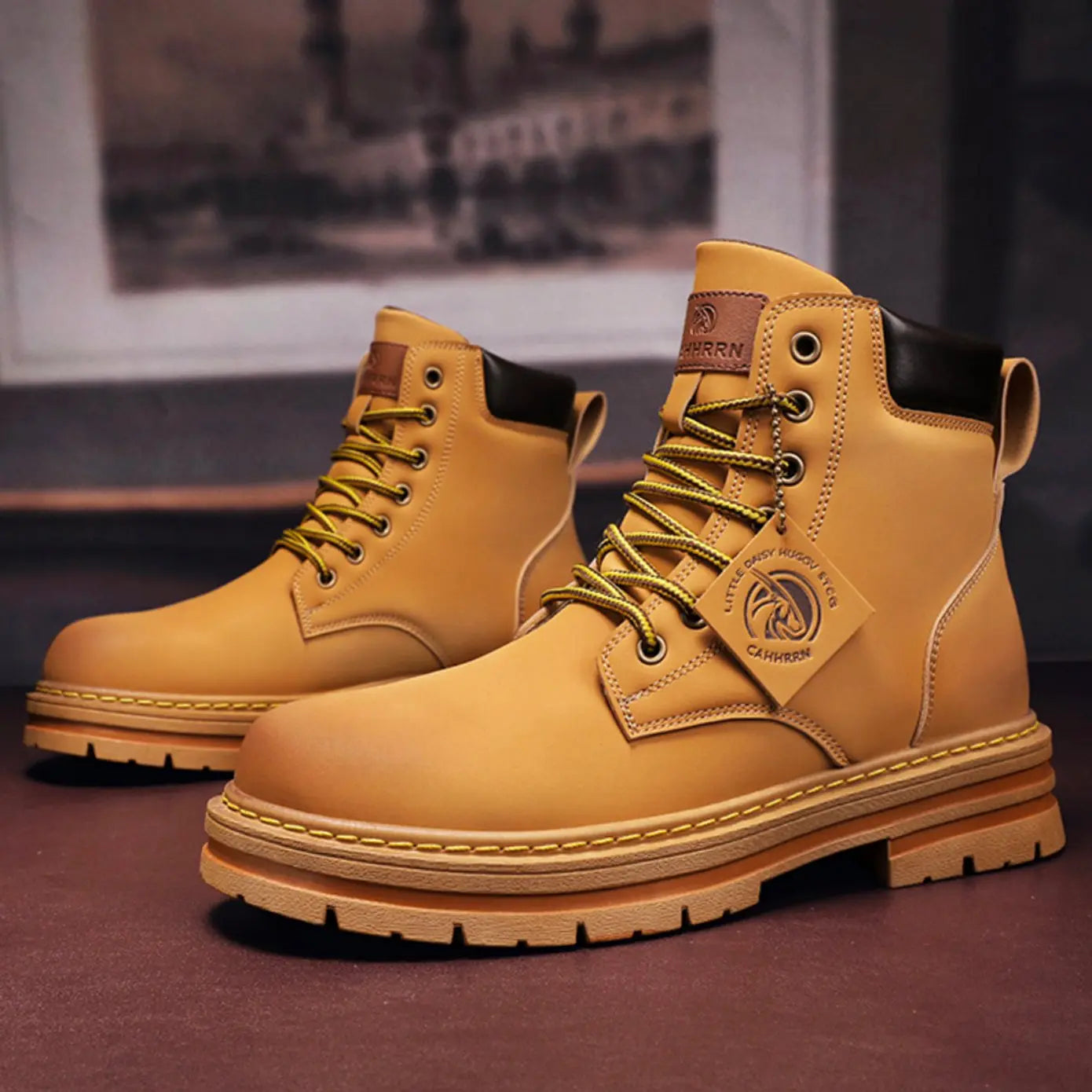Men's Lace-Up Rugged Outdoor Hiking Boots - Khaki