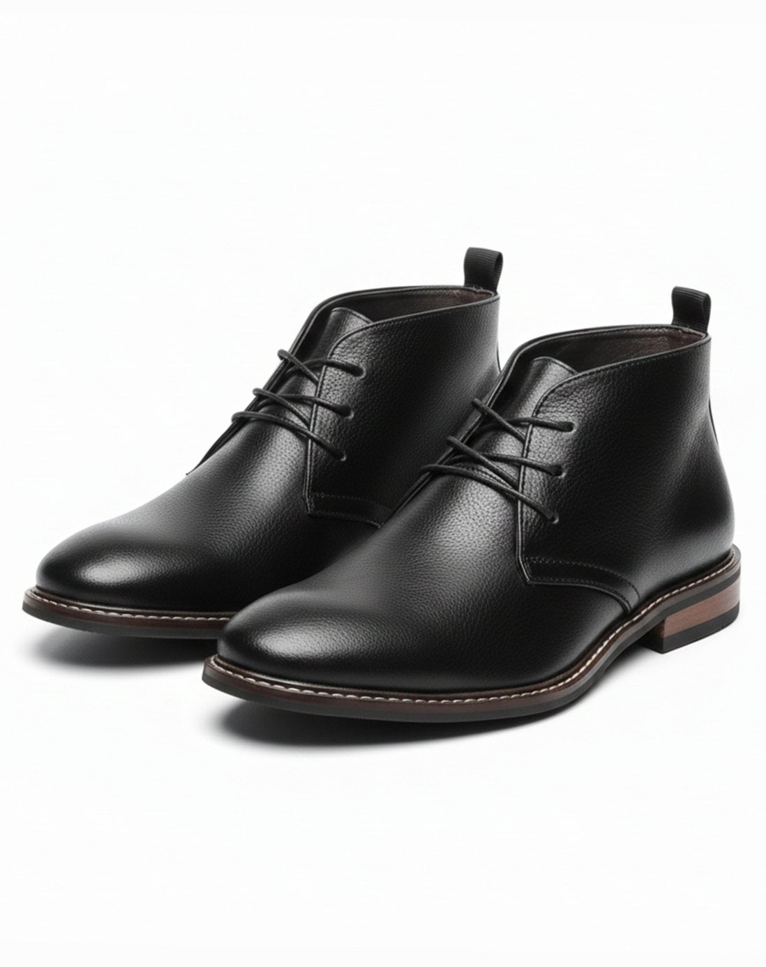 Men's Pebbled Leather Lace-Up Chukka Boots - Black