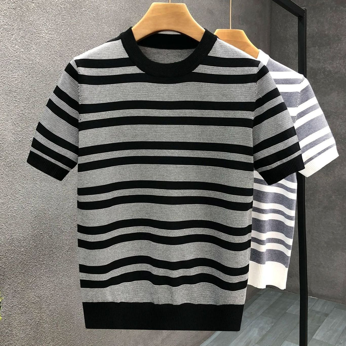 Men's Striped Crewneck Short-Sleeve Knit Top - Black