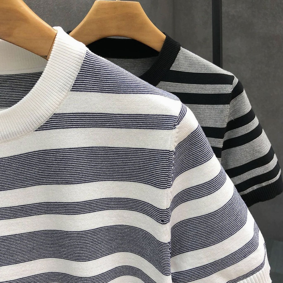 Men's Striped Crewneck Short-Sleeve Knit Top