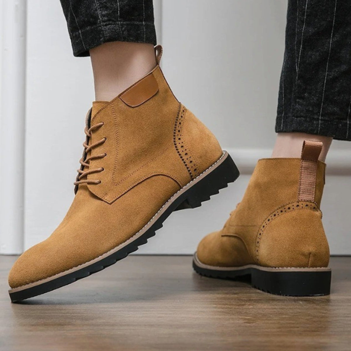 Men's Suede-Feel Lace-Up Chukka Boots