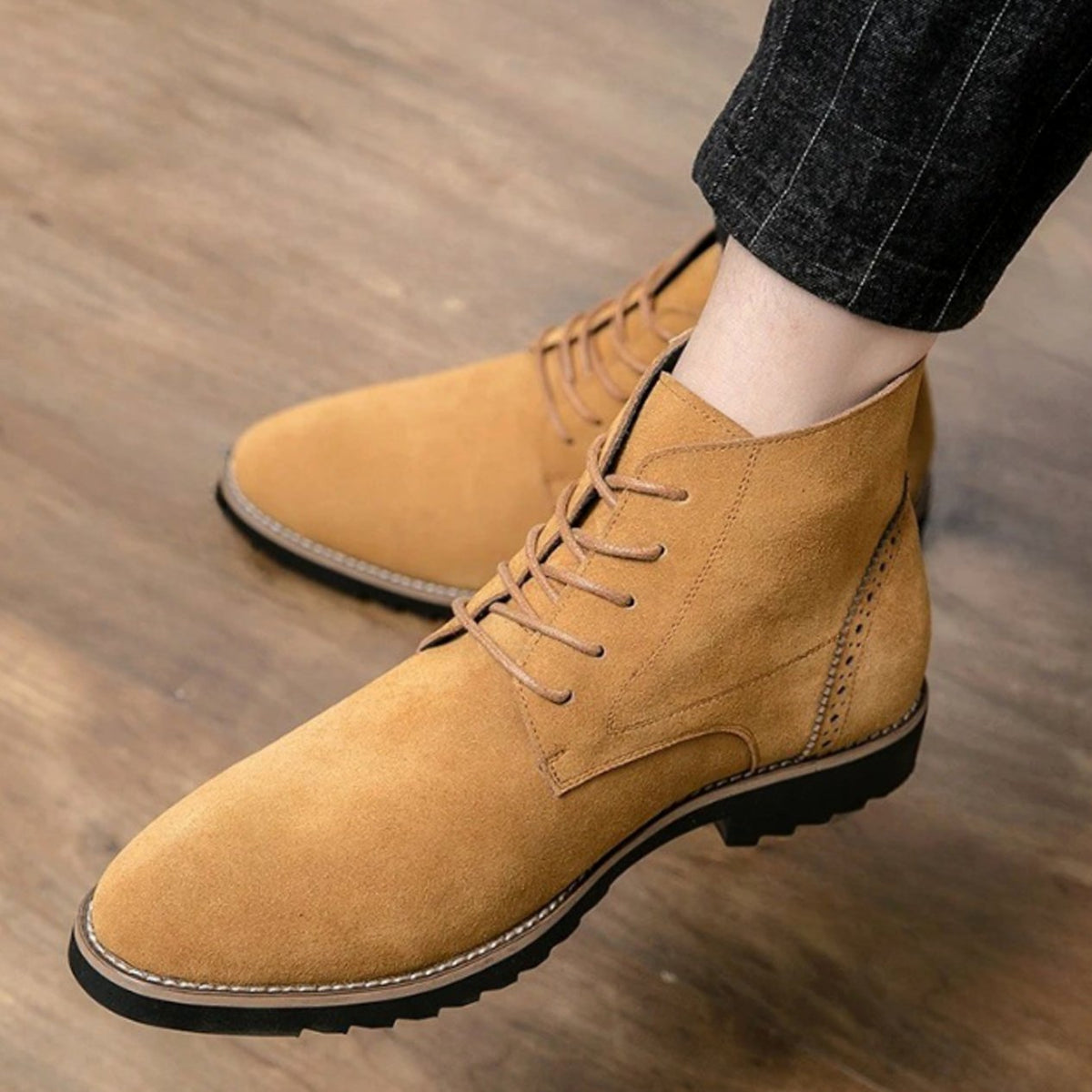 Men's Suede-Feel Lace-Up Chukka Boots