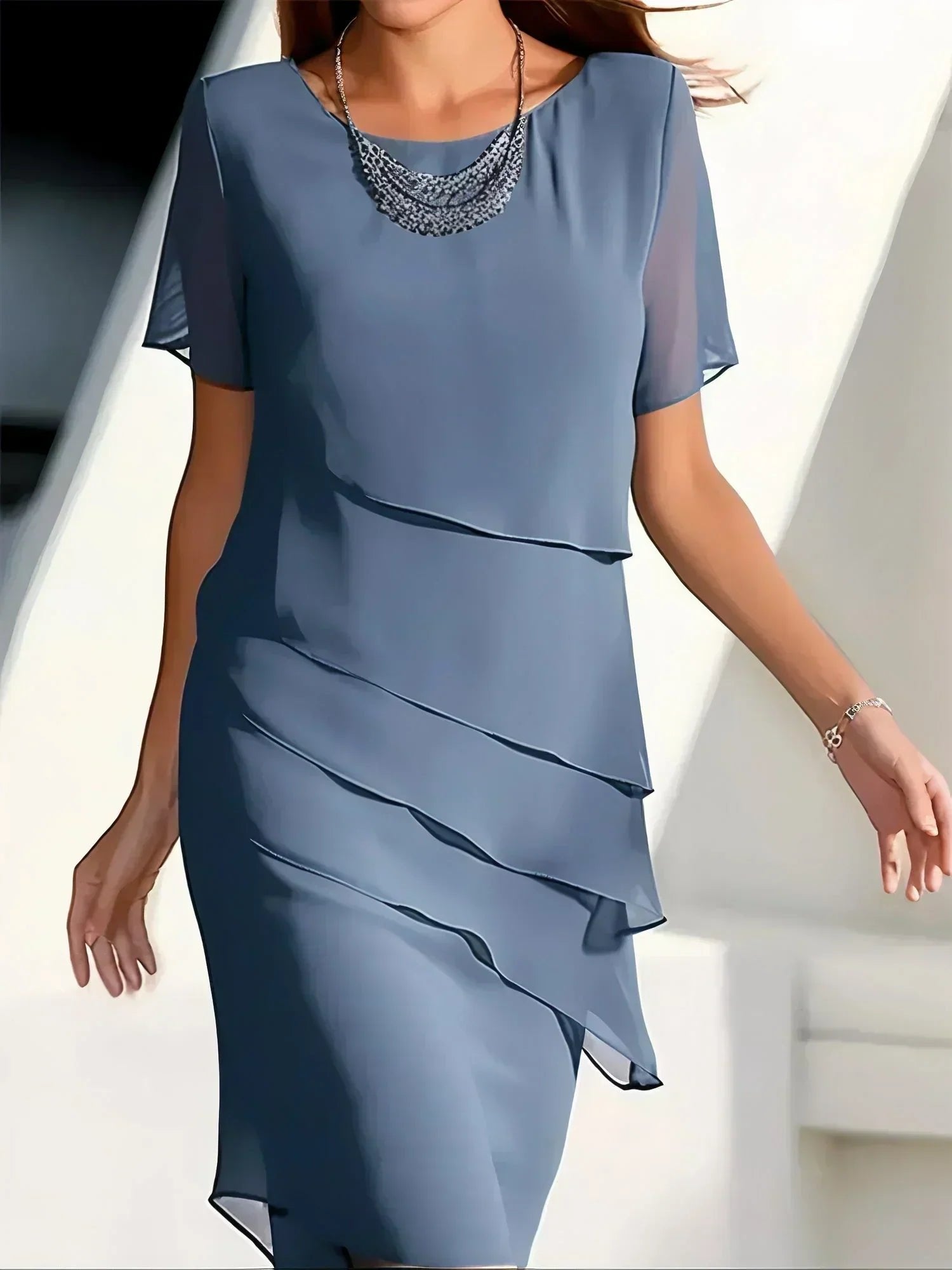 Tiered Chiffon Dress Short Sleeve Asymmetric - Blau