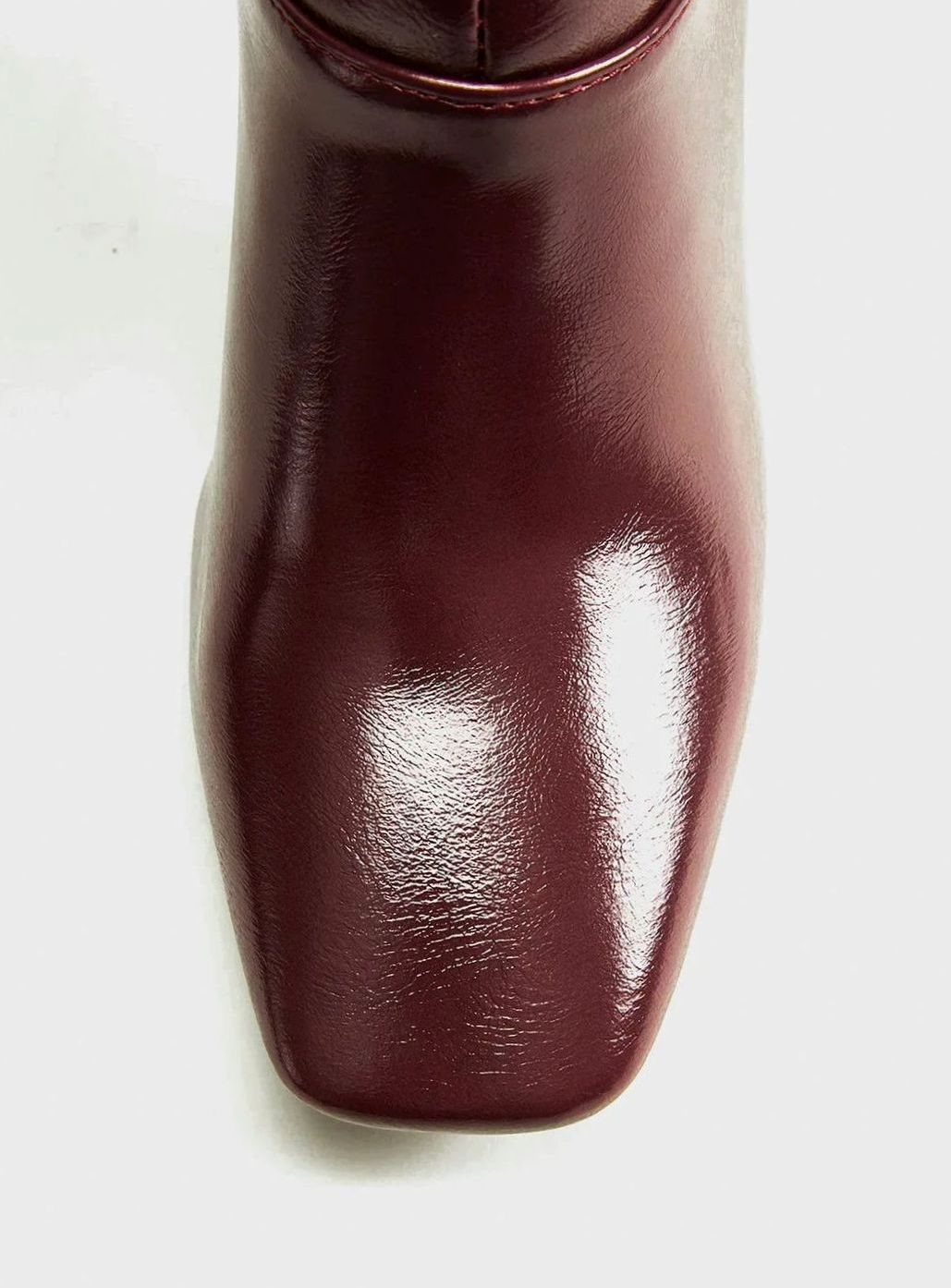 Women's Brown Knee-High Heeled Square-Toe Boots