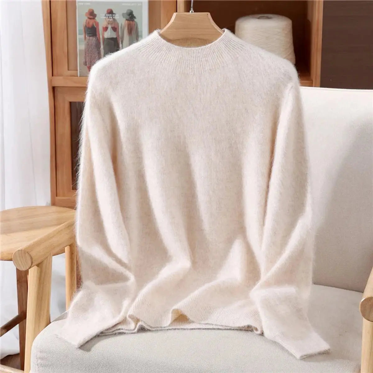 Womens Cashmere Soft Knit Relaxed Mock-Neck Jumper - Cream