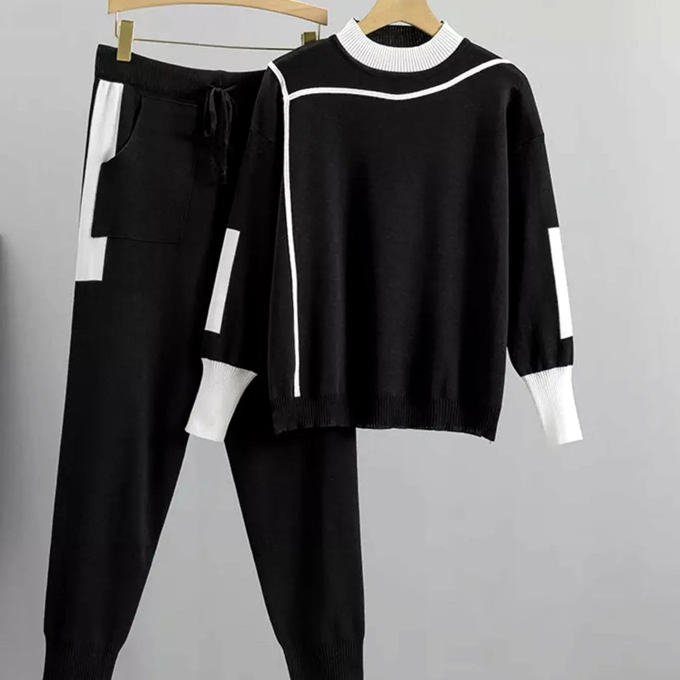 Women's Casual Knit Jogger Pants Set Contrast Trim Two-Piece - Black