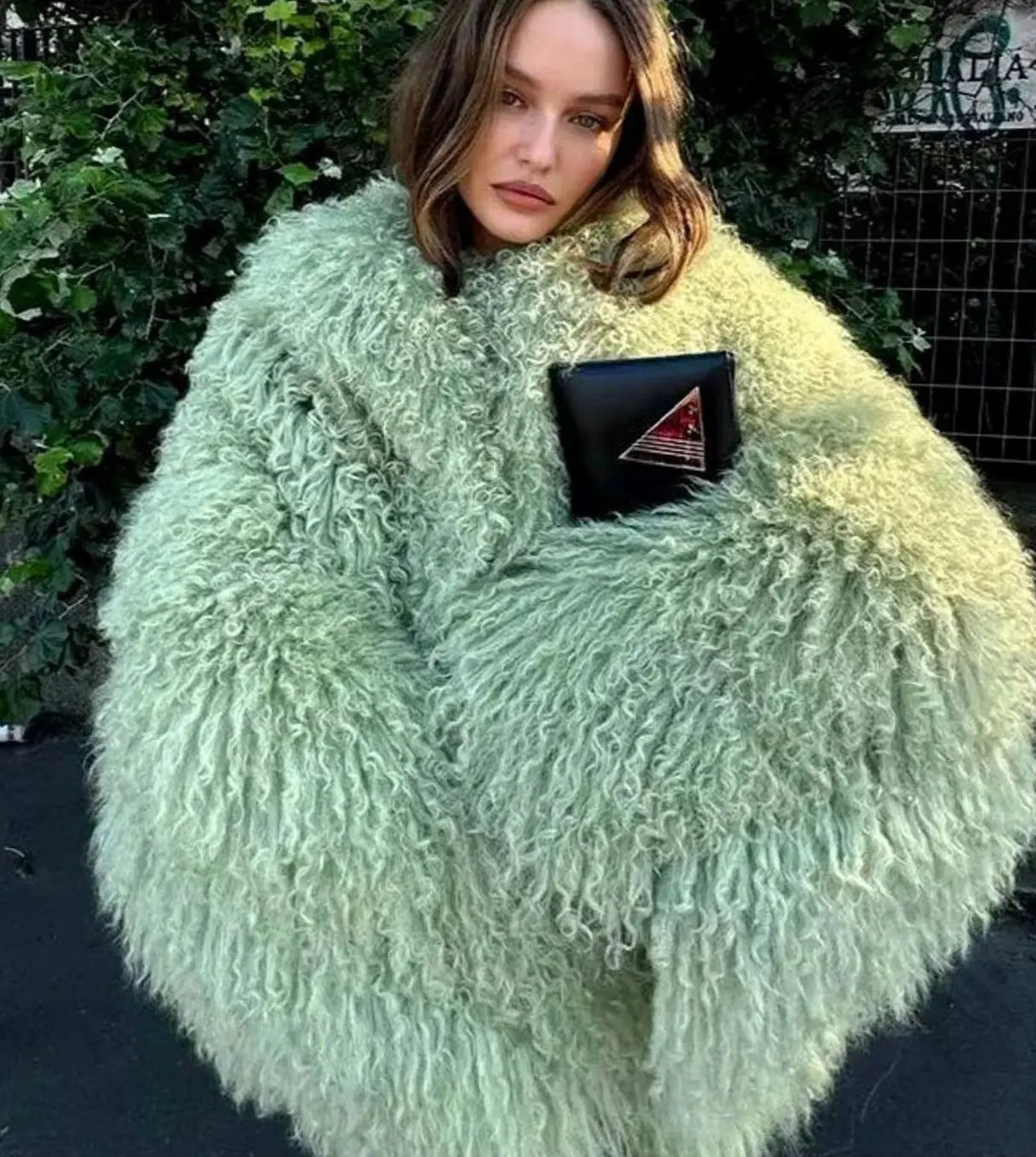 Women's Chic Faux Fur Shaggy Cropped Coat - Green