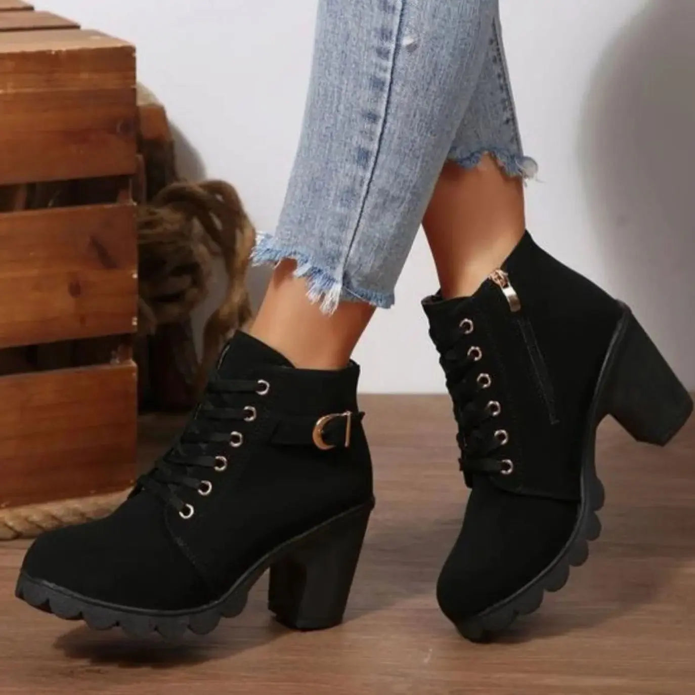 Women's Chunky-Heel Lace-Up Ankle Boots Metal Buckle - Black