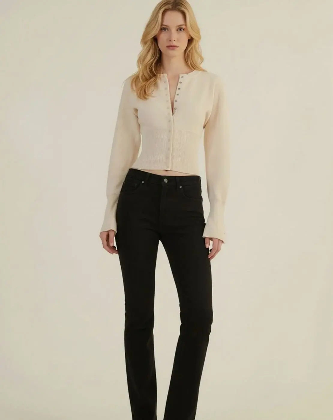 Women's Cropped Long-Sleeve Ribbed Knit Cardigan