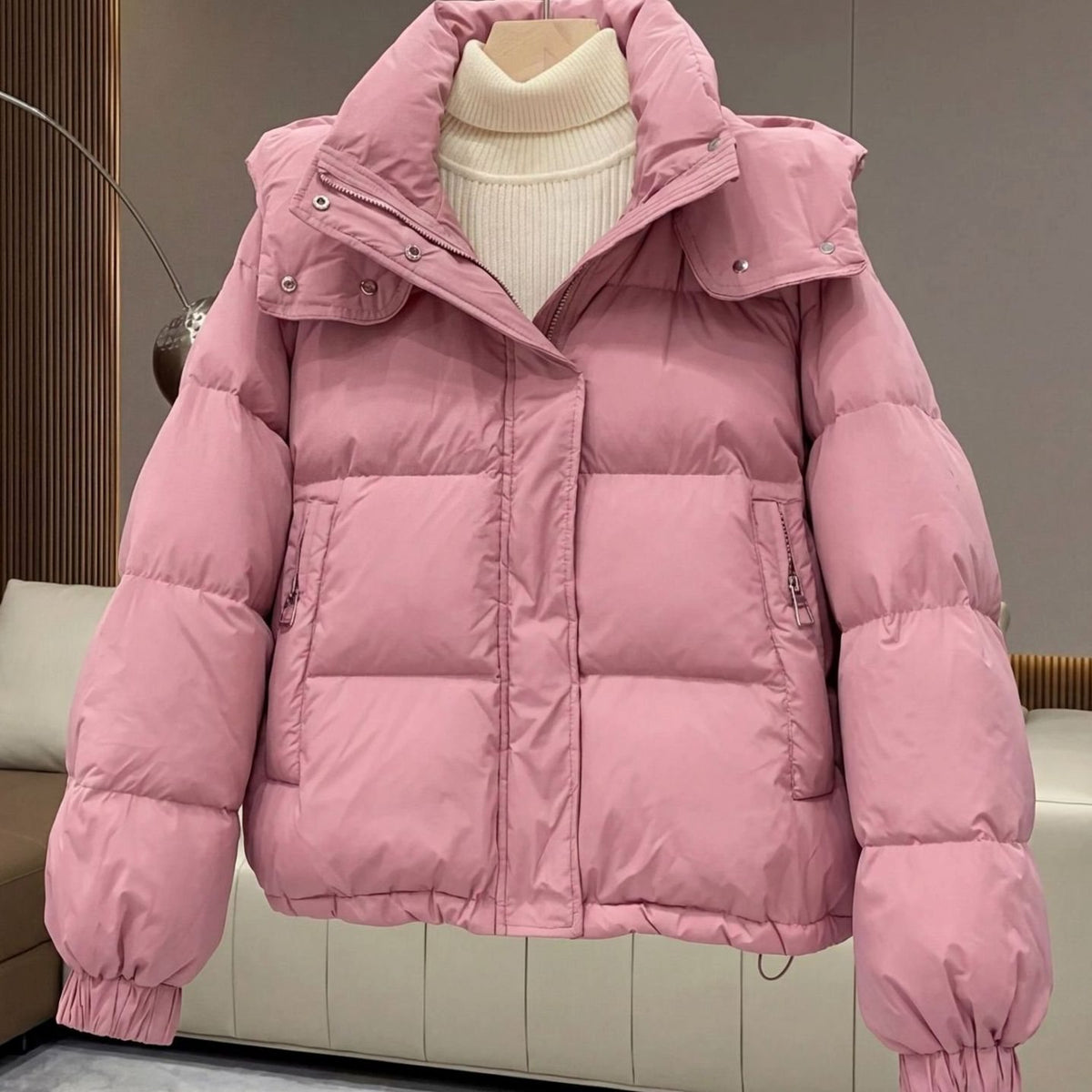 Women's Cropped Oversized Quilted Puffer Winter Coat - Pink