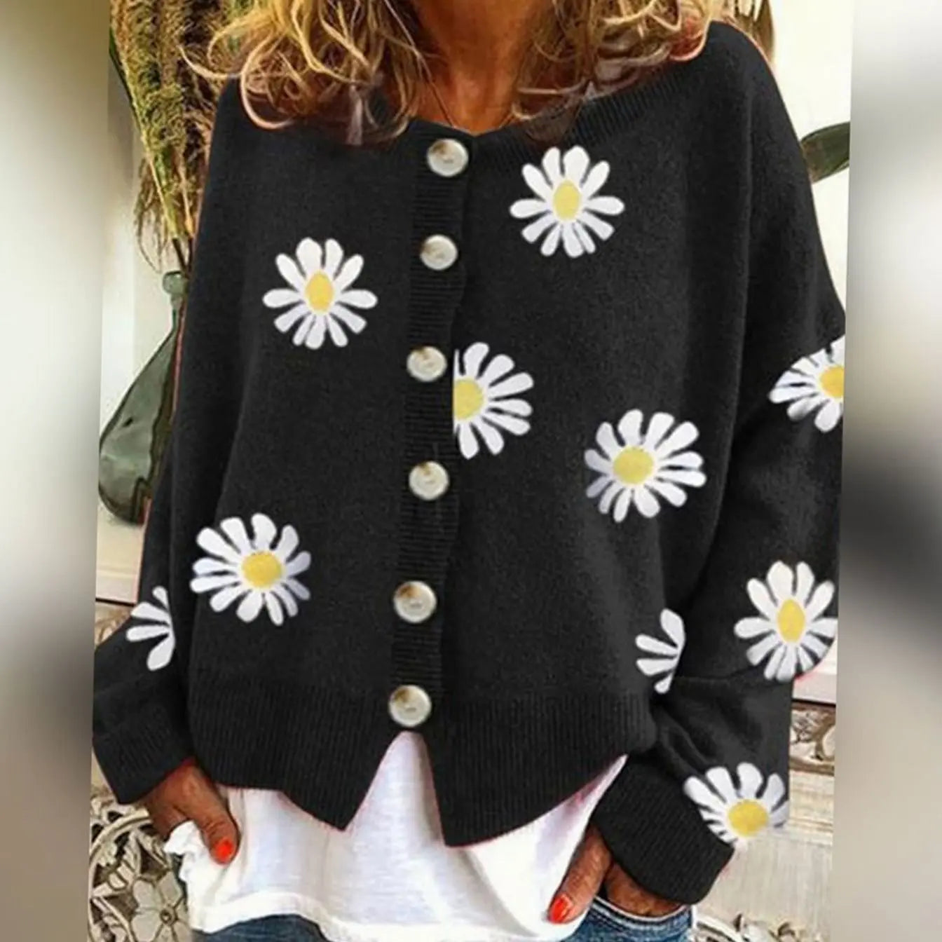 Women's Daisy Print Button-Down Knit Cardigan - Black