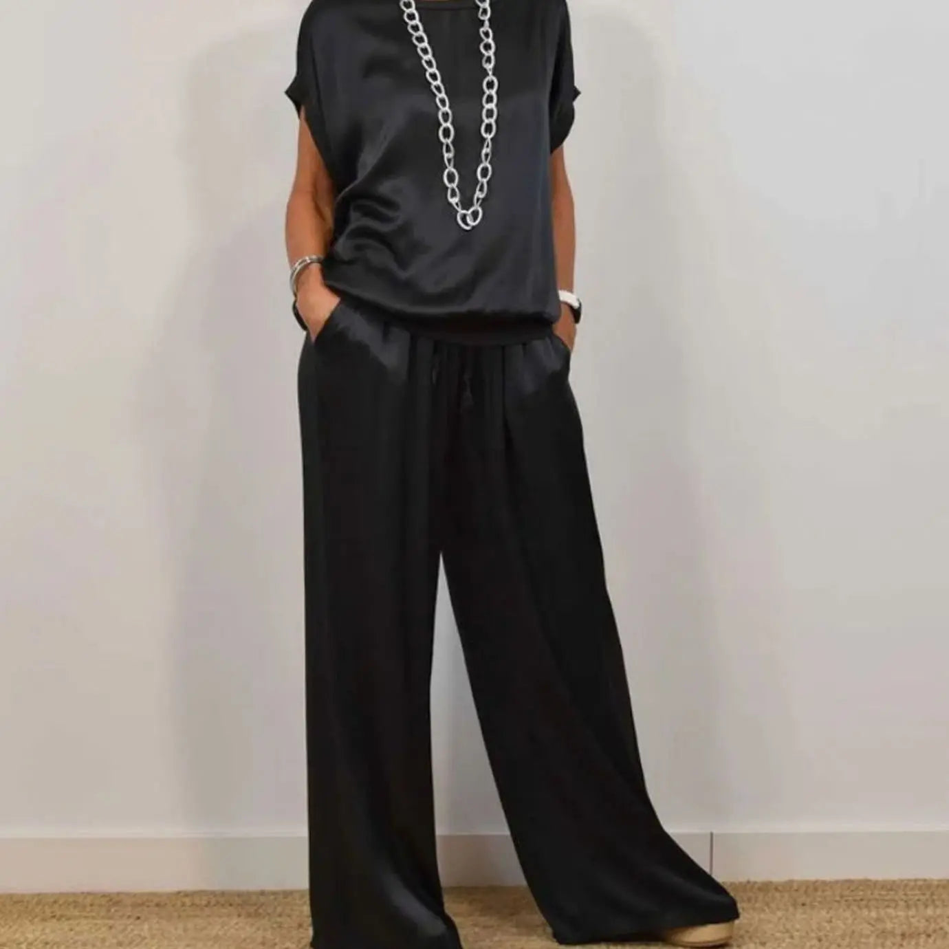 Women's Elegant Two-Piece Set Wide-Leg Trousers Cap-Sleeve Top Co-Ord - Black